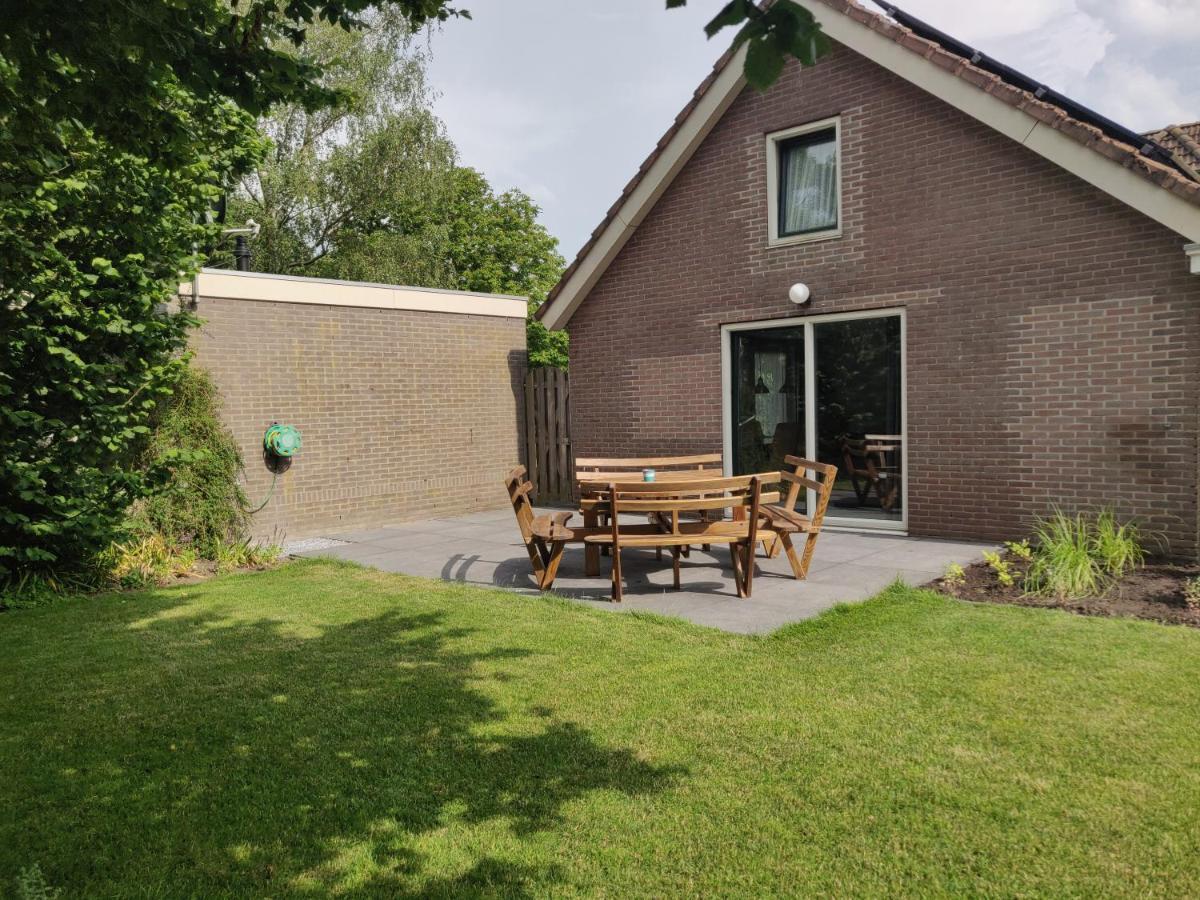 Vakantiehuis Achterhuis Ons Hoekje Houten Extérieur photo